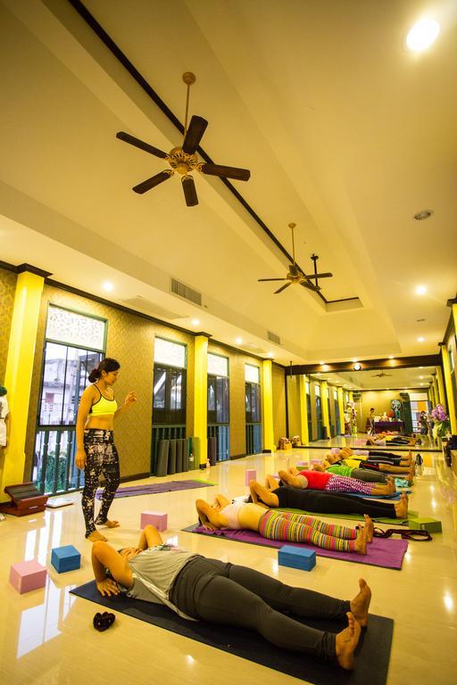 Madina Rayong Hotel Exterior foto