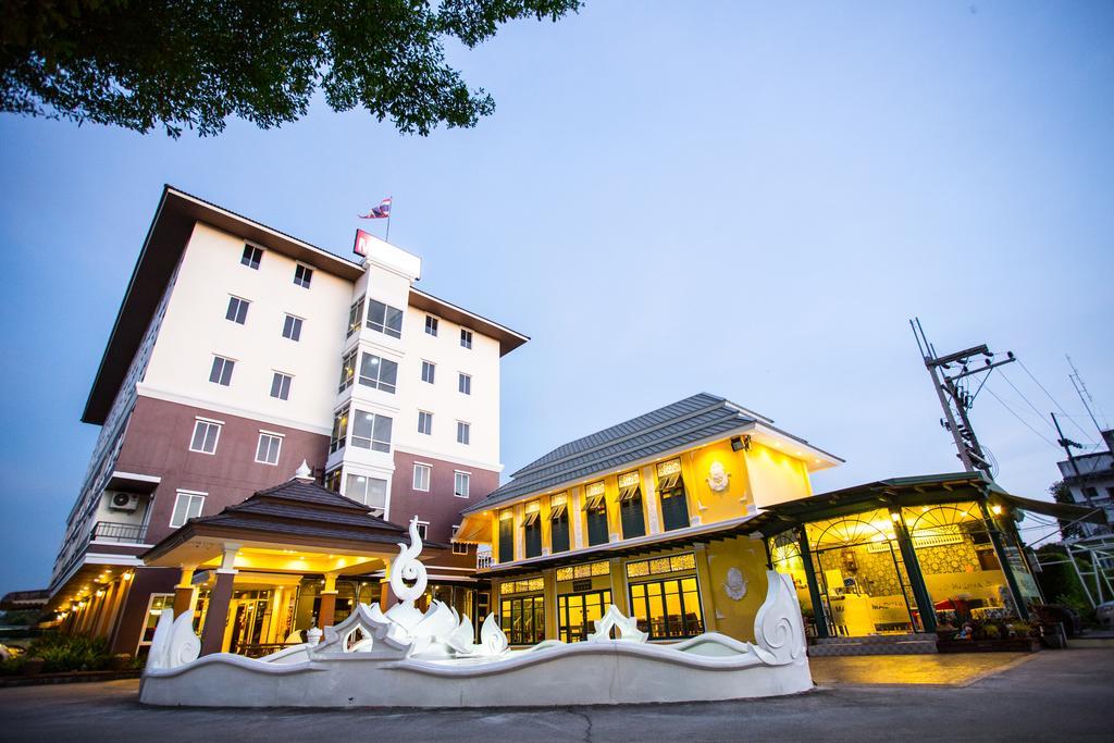 Madina Rayong Hotel Exterior foto