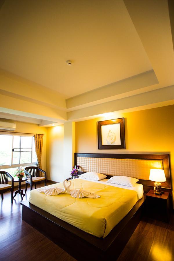 Madina Rayong Hotel Exterior foto